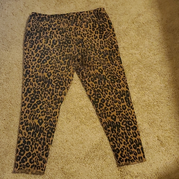 SOLD!!! LANE BRYANT Leopard Print Jeans - Size 18 - Picture 2 of 8